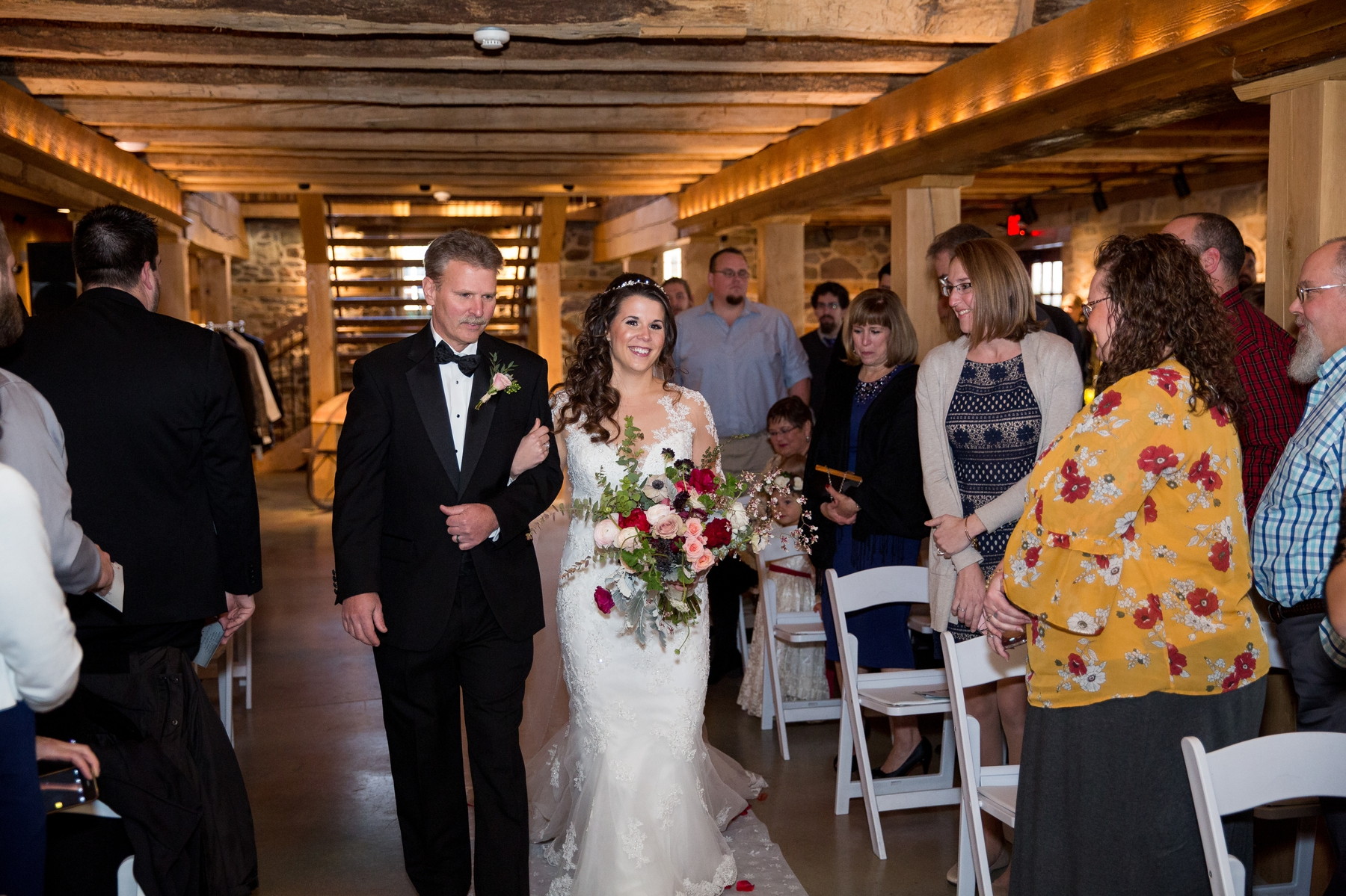 Harvest View Barn Hershey Farms Elizabethtown Pa wedding photography
